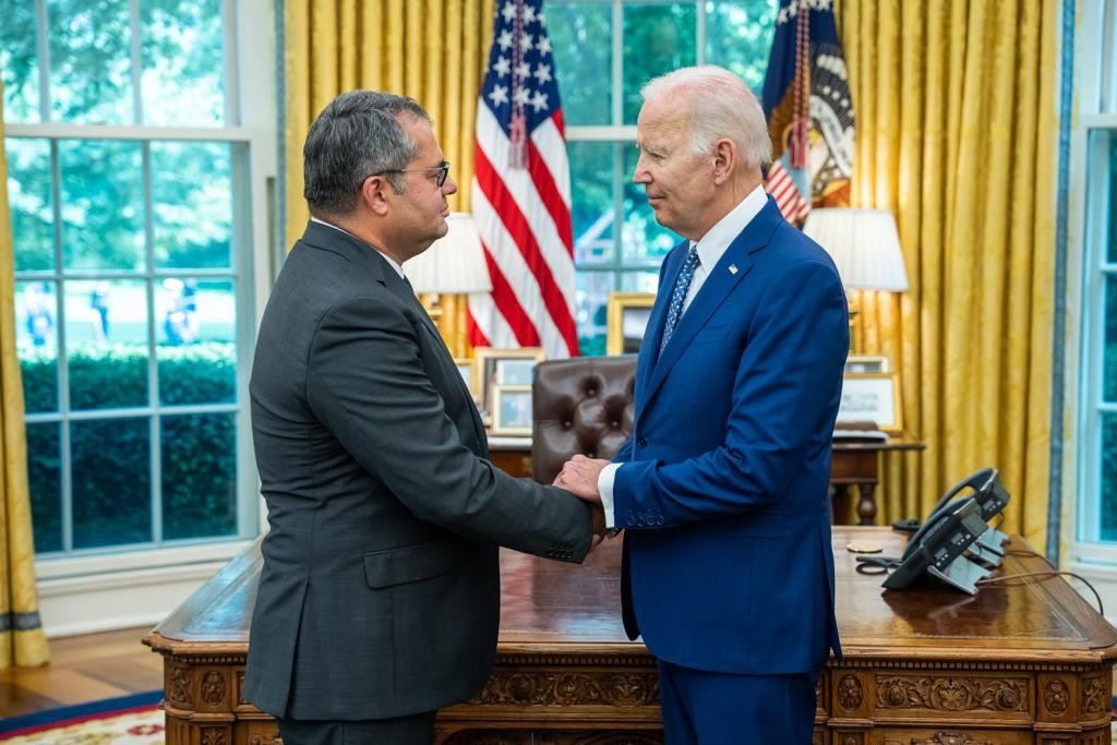 Azerbaijani Ambassador to US meets with Joe Biden [PHOTO] - Gallery Image