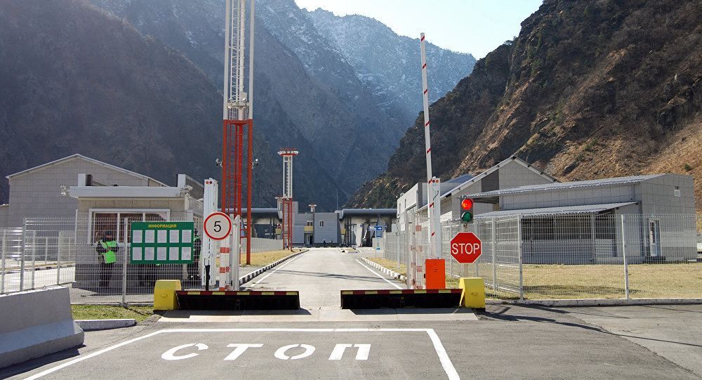 Сustoms checkpoint on Georgia-Russia border temporarily closed due to heavy rainfall