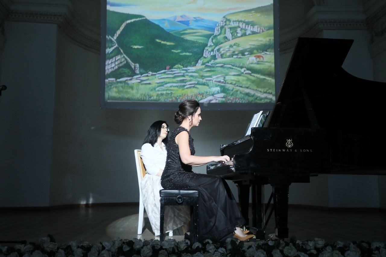 Famed pianist devotes her concert to Karabakh [PHOTO]