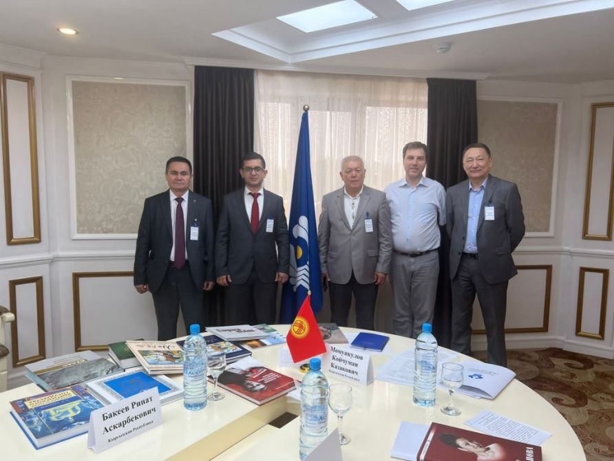 Azerbaijani books named best in Bishkek [PHOTO]