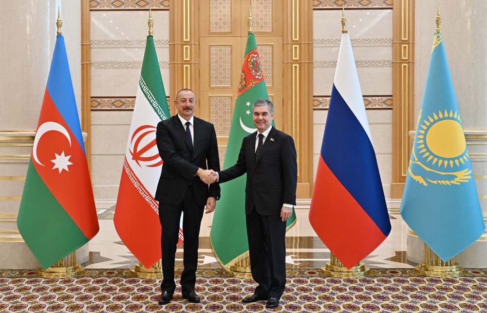 Former Turkmen leader meets visiting Azerbaijani president in Ashgabat [UPDATE]