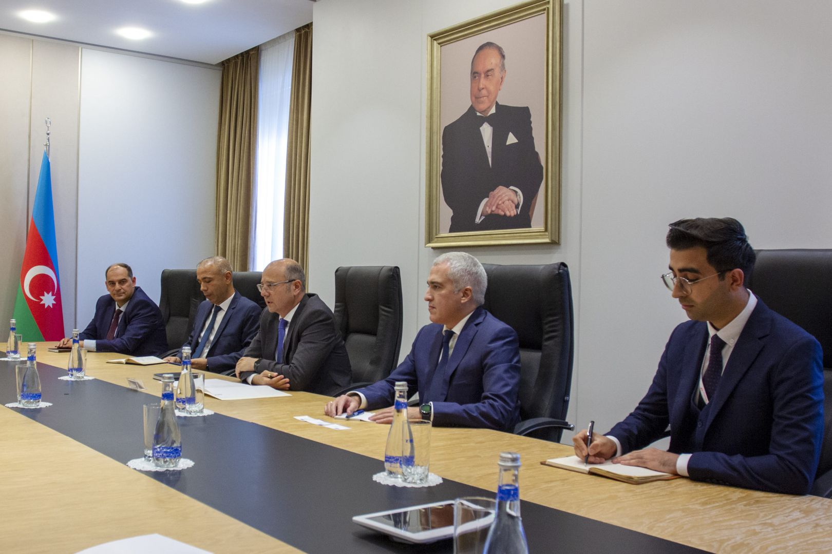 Azerbaijan, Italy discuss current state, opportunities for energy cooperation [PHOTO]