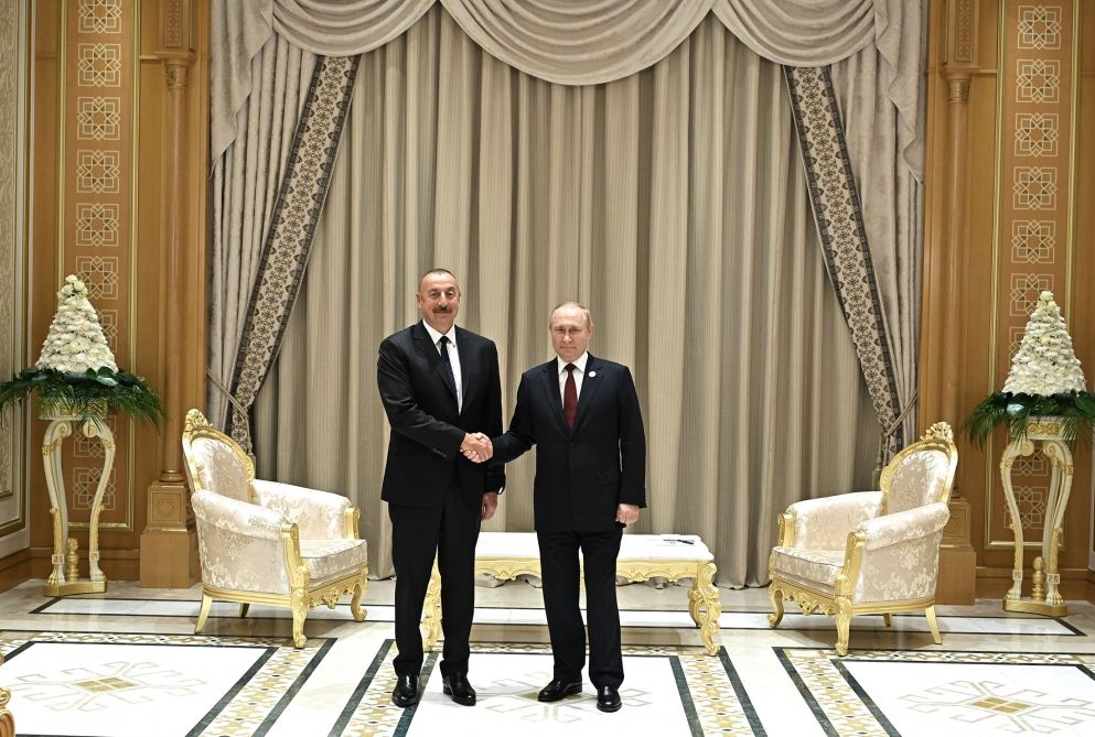 Azerbaijani, Russian presidents meet in Ashgabat [UPDATE]