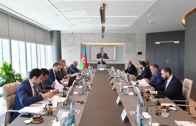 SOCAR Supervisory Board mulls investment strategy in renewable energy production