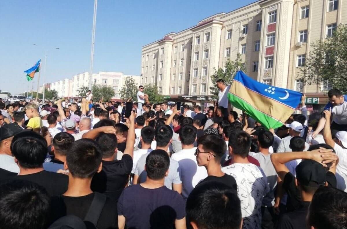 New Project: Central Asia Weekly Review looks into Karakalpak protest, summit of Caspian littoral states, water issue [PHOTOS]