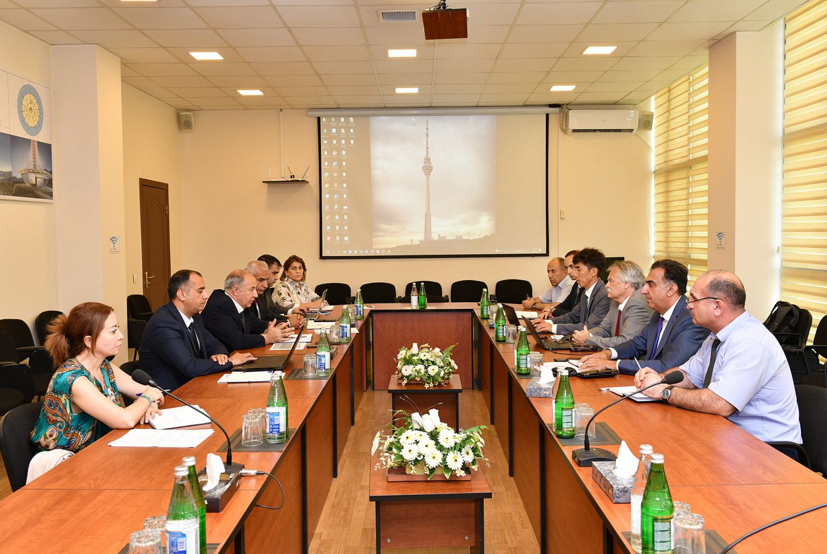 Azerbaijan, ITU set to continue cooperation on TV, radio, mobile networks regulation in border areas [PHOTO]