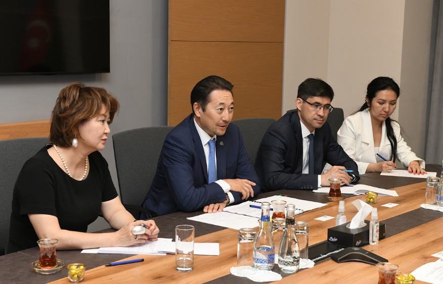 Azerbaijan, CICA discuss cooperation issues [PHOTO] - Gallery Image