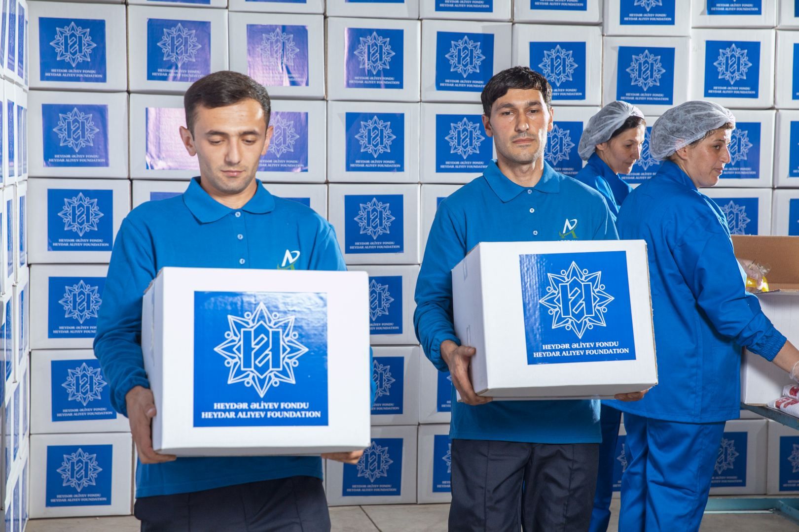 Families of martyrs receive gifts on occasion of Eid al-Adha at initiative of President of Heydar Aliyev Foundation Mehriban Aliyeva [PHOTO] - Gallery Image