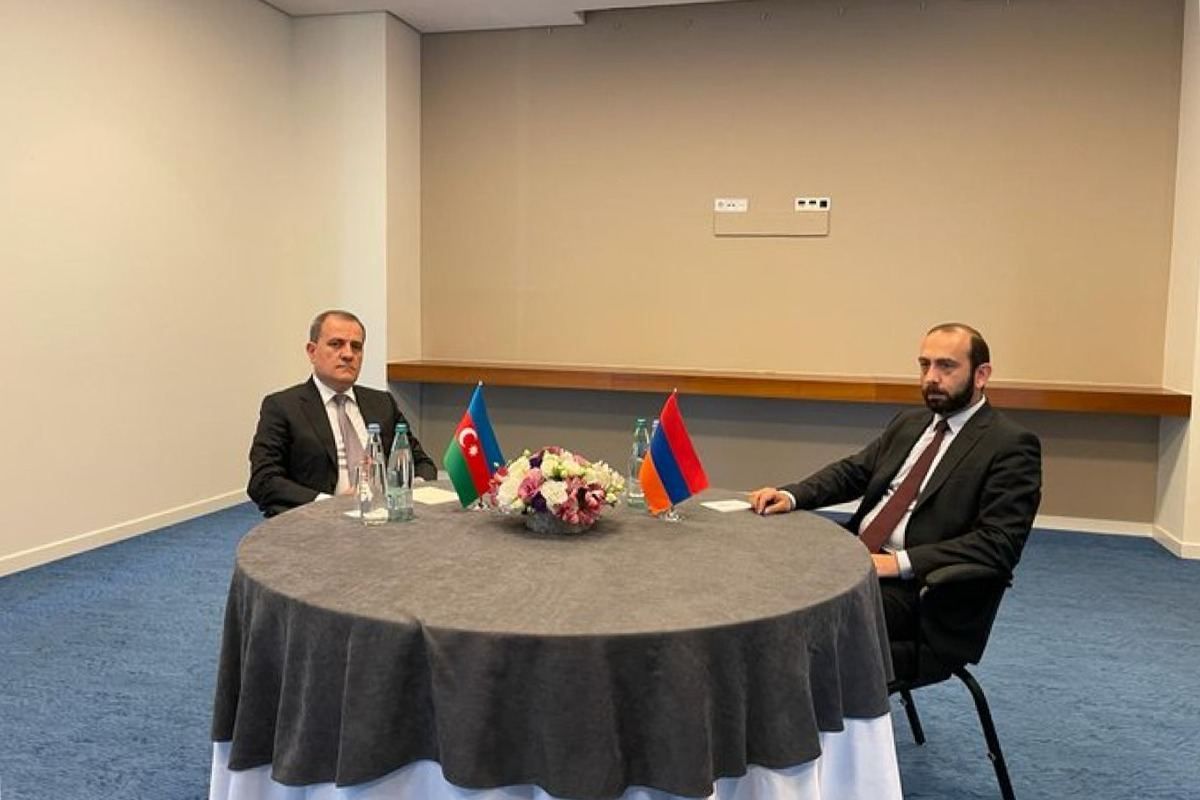 Azerbaijani, Armenian foreign ministers wrap up first meeting in Tbilisi