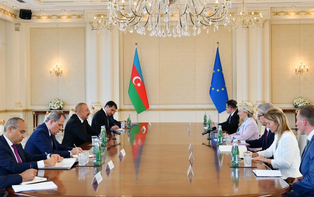 President Ilham Aliyev, President of the European Commission hold expanded meeting [UPDATE]