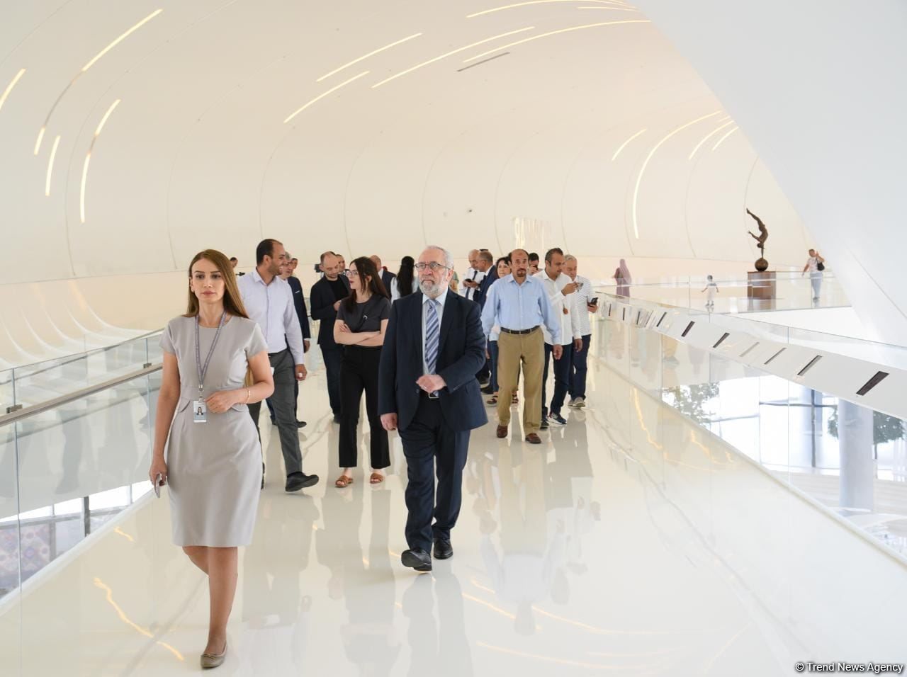 Foreign participants of International Media Forum visit Heydar Aliyev Center in Baku [PHOTO]