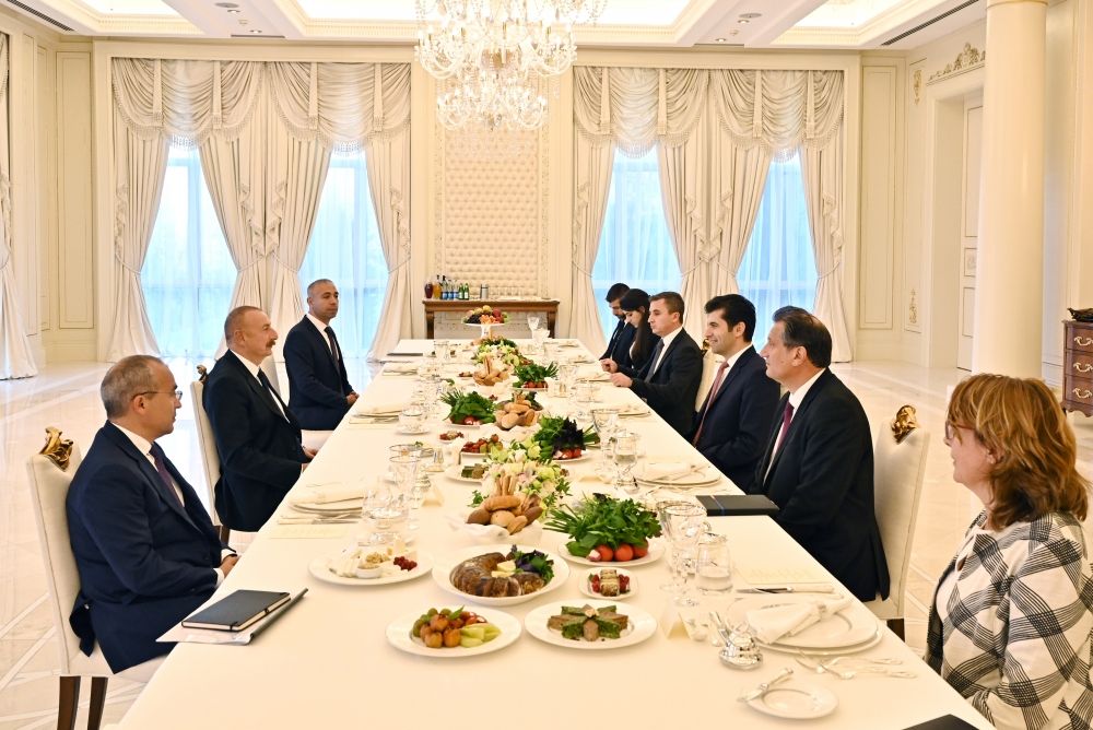 President Ilham Aliyev, Bulgarian Prime Minister Kiril Petkov have joint working dinner