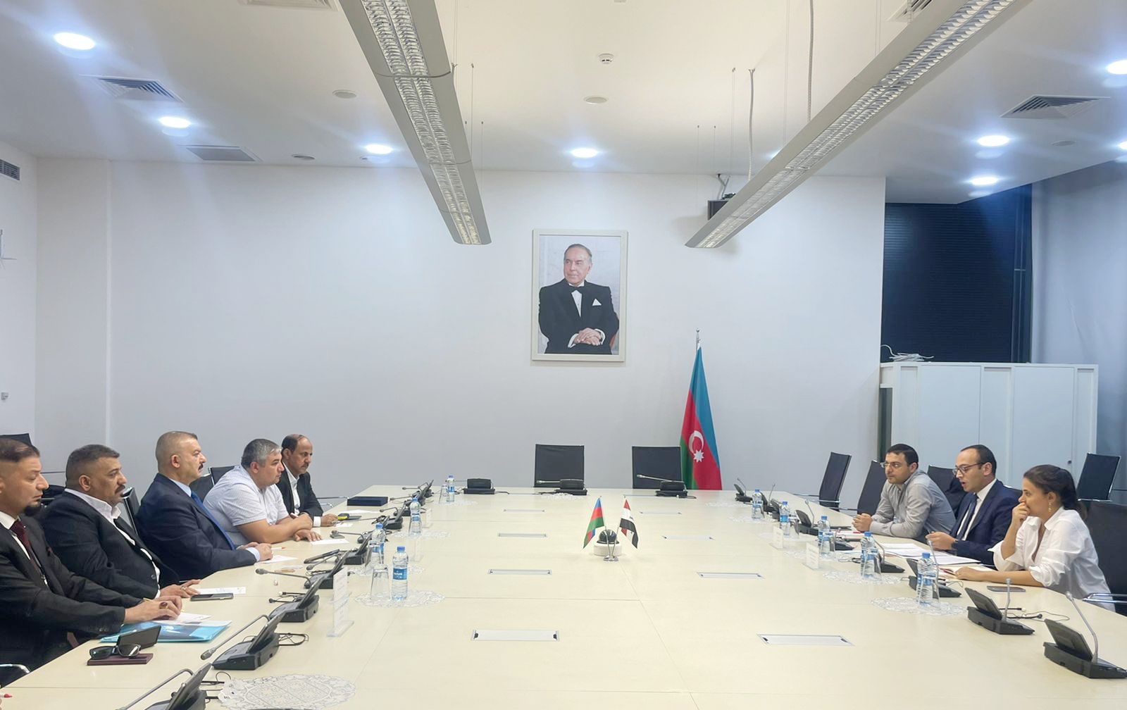 Azerbaijan, Iraq discuss bolstering trade relations
