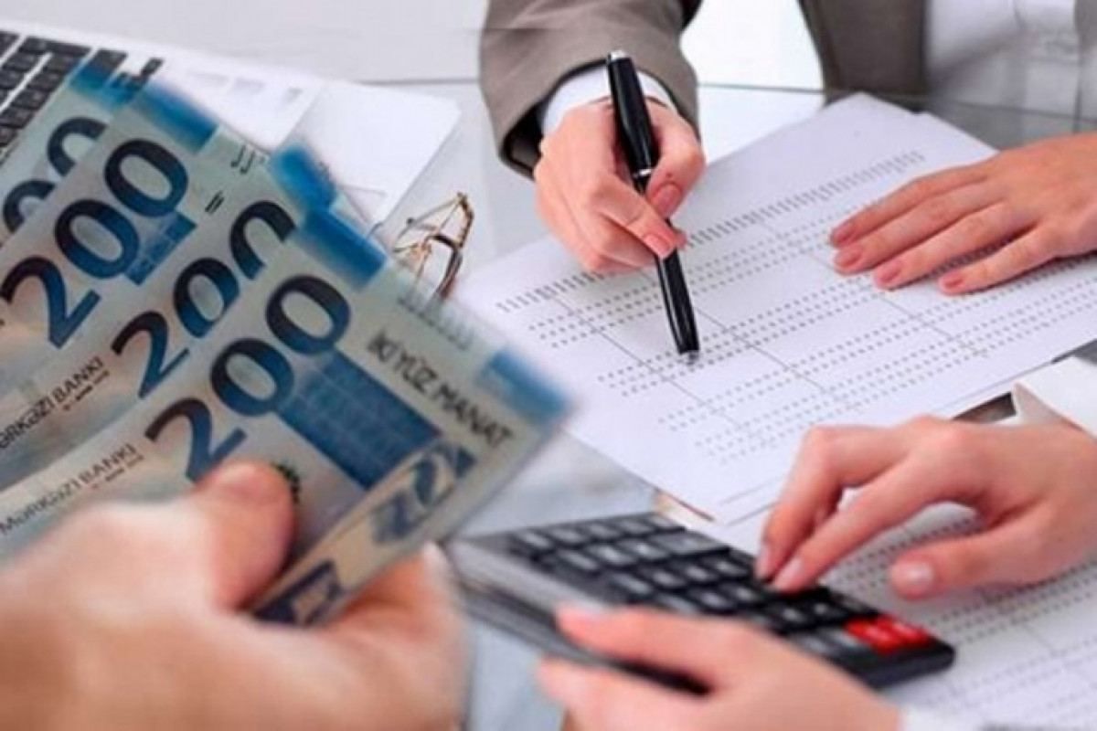 Azerbaijan's salary fund slightly increases