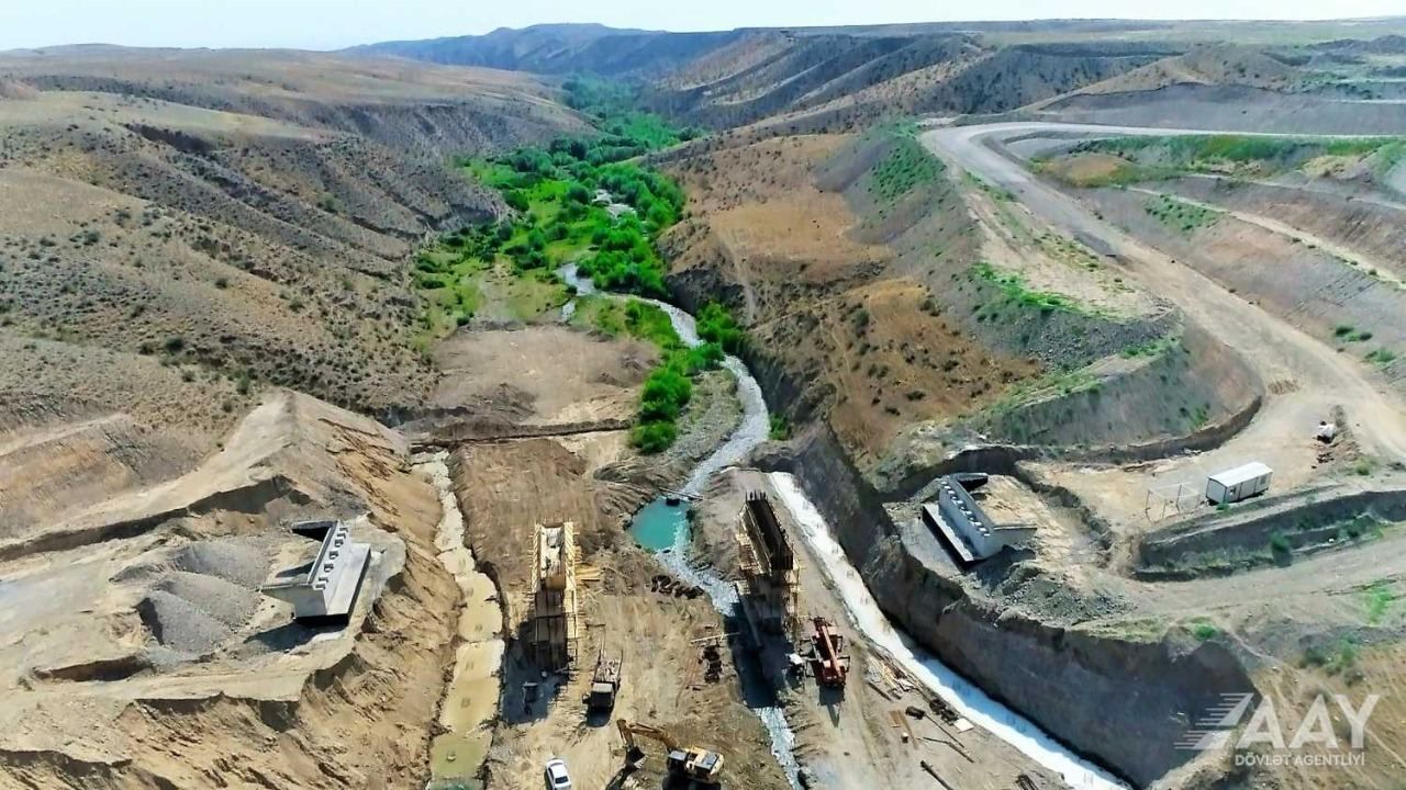 Construction of Talish-Tapgaragoyunlu-Gashalty highway underway in liberated lands [PHOTO]