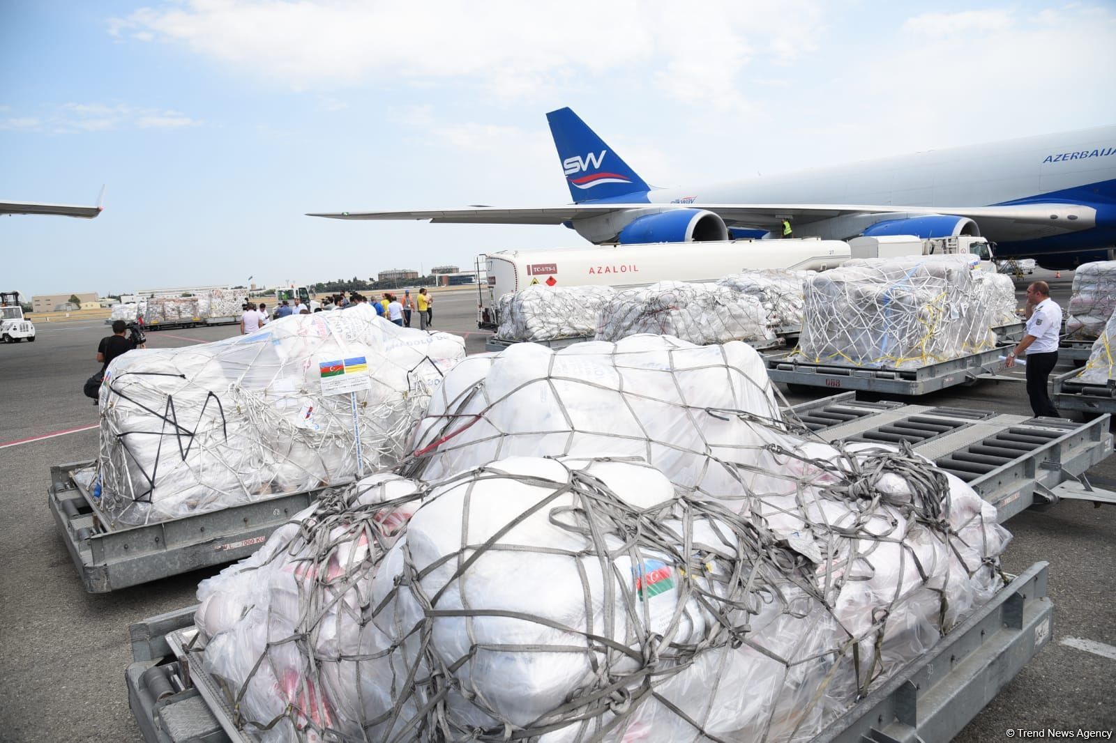 Baku, Ganja provide humanitarian aid to Ukraine [PHOTO/VIDEO]