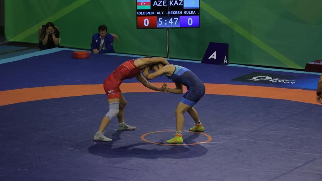 Azerbaijani female wrestlers defeat their opponents [PHOTO] - Gallery Image