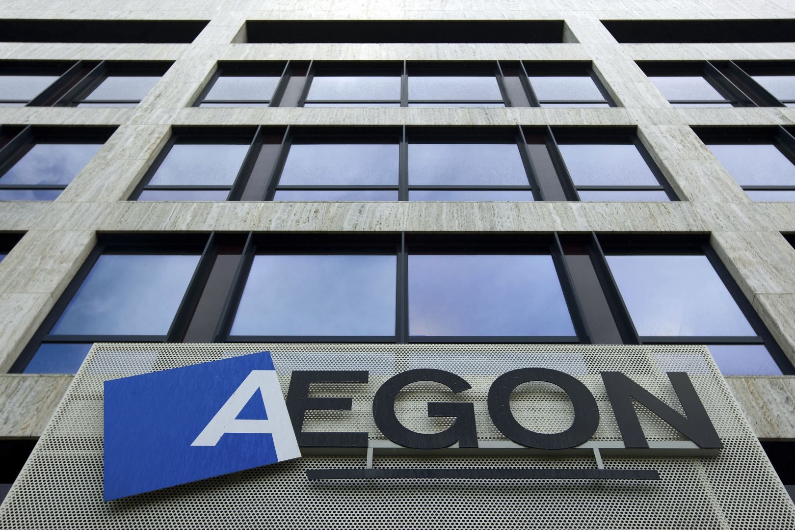 Dutch insurer Aegon raises forecasts for capital, cashflow