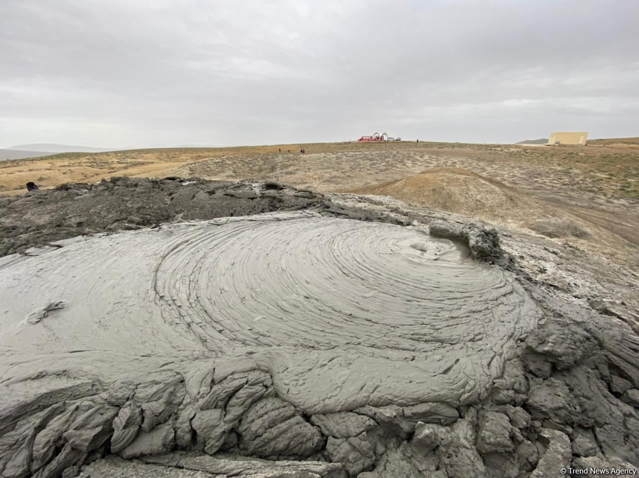 Mud volcano erupts in outskirts of Azerbaijani capital [VIDEO]