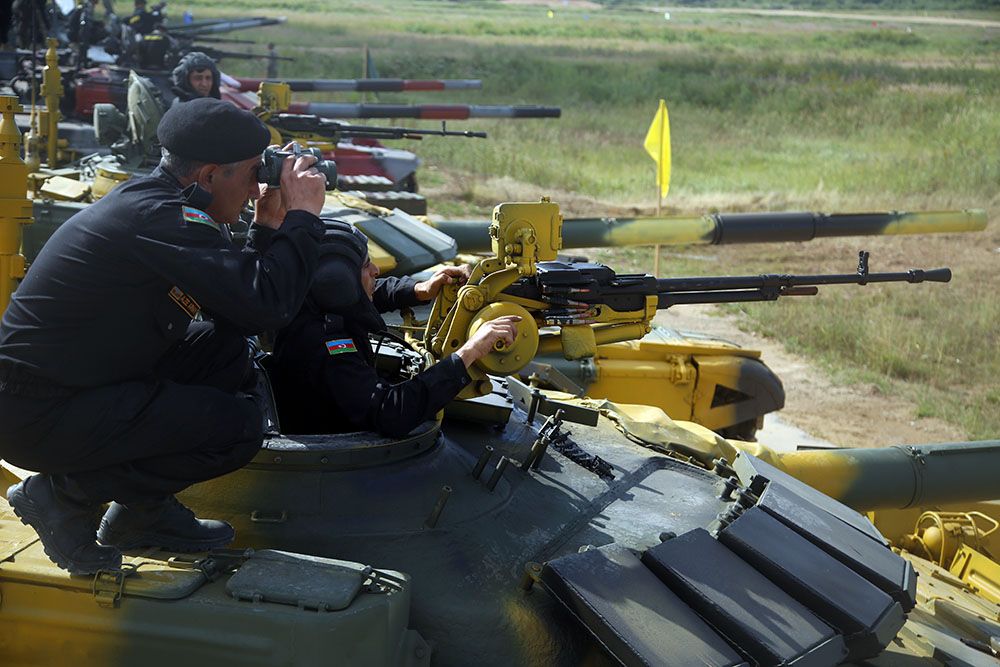 Azerbaijani servicemen continue training for Tank Biathlon competition [PHOTO] - Gallery Image