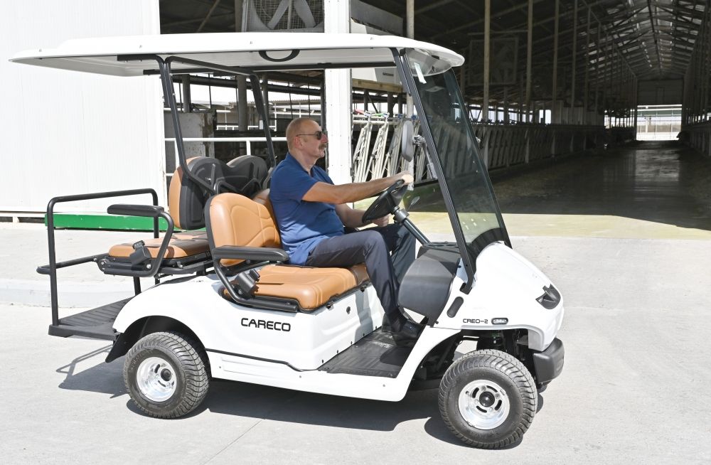 President Ilham Aliyev gets acquainted with activities of Aghsu Agropark [UPDATE] - Gallery Image