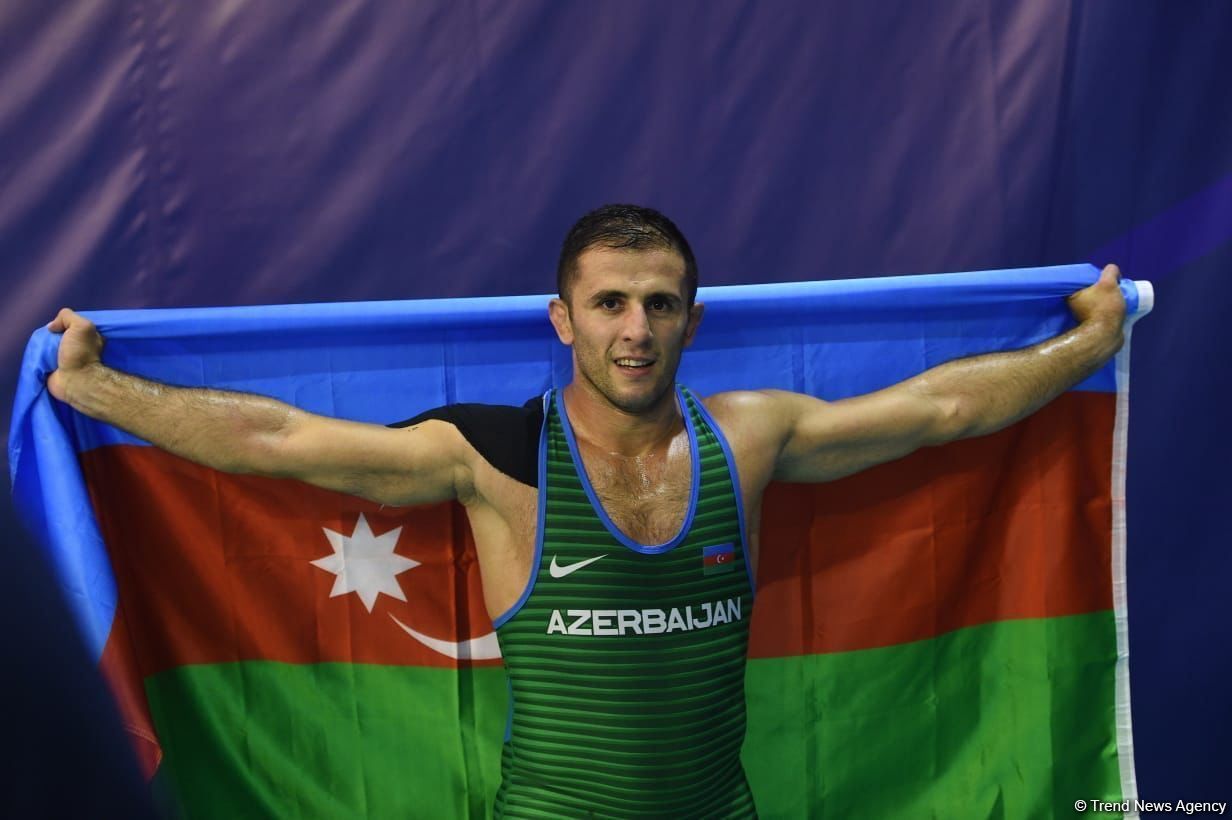 Azerbaijani wrestler Rafig Huseynov wins gold medal at Islamiada [PHOTO]