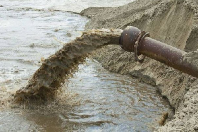 Armenia commits environmental terrorism against Iran through pollution of Aras river