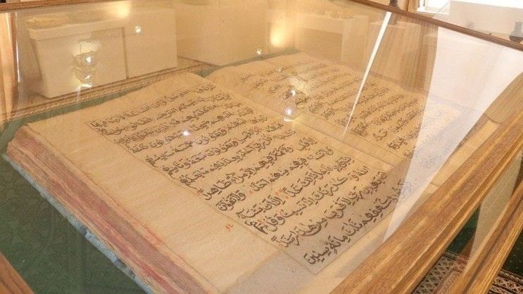 Central Asia Weekly Review: Stolen Koran, region’s largest mosque - Gallery Image