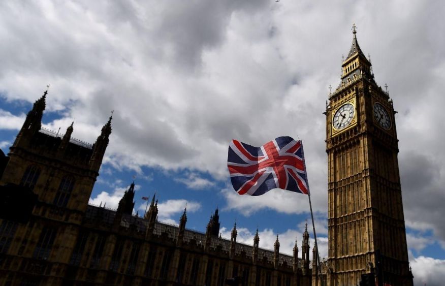 UK net migration hits lowest since 2021