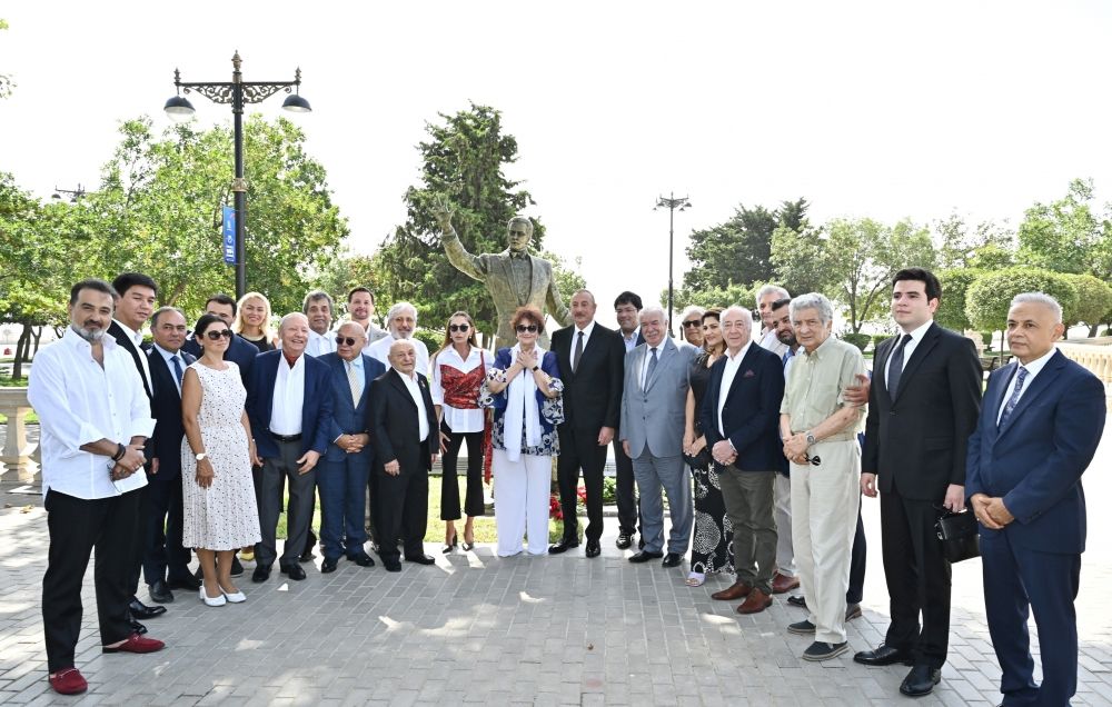 President Ilham Aliyev, First Lady Mehriban Aliyeva attend inauguration of monument to singer Muslum Magomayev [UPDATE]