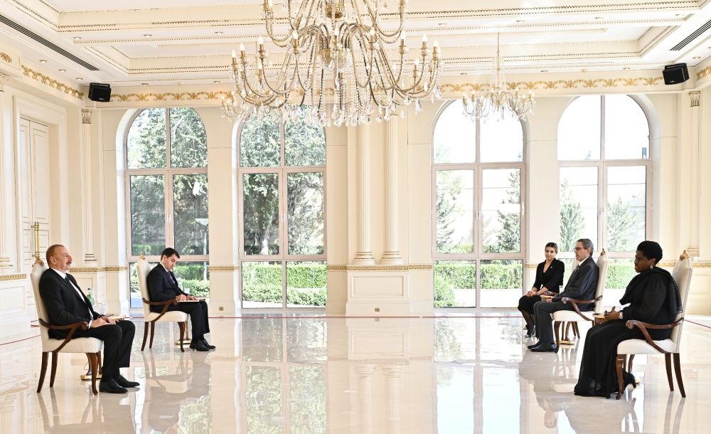 President Ilham Aliyev receives credentials of incoming ambassador of South Africa [UPDATE] - Gallery Image