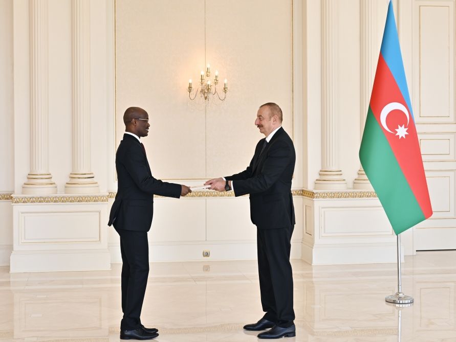 President Ilham Aliyev receives credentials of incoming ambassador of Chad [UPDATE] - Gallery Image