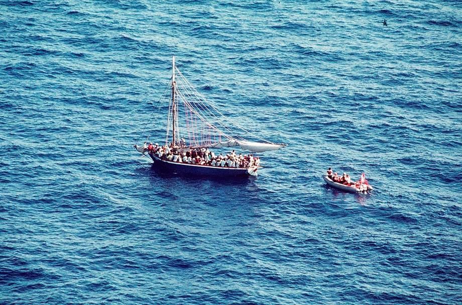 Azerbaijani migrants rescued off the coast of Italy