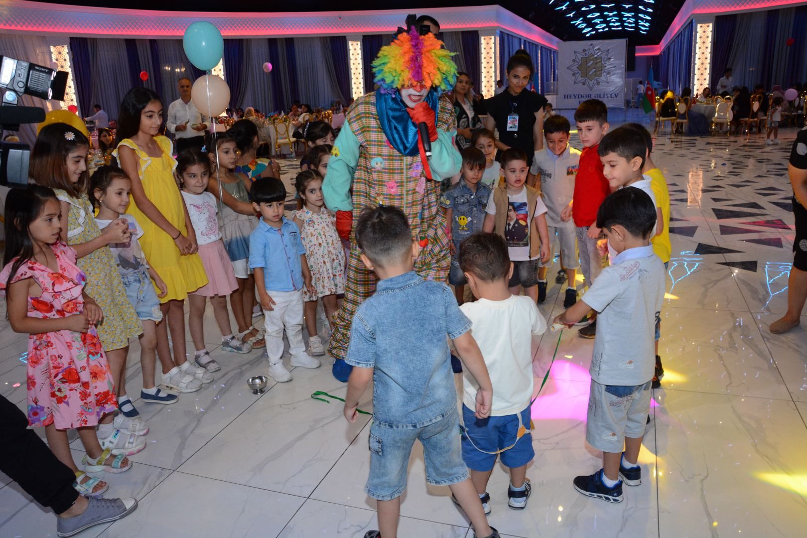 Heydar Aliyev Foundation organizes entertainment events for children [PHOTO] - Gallery Image
