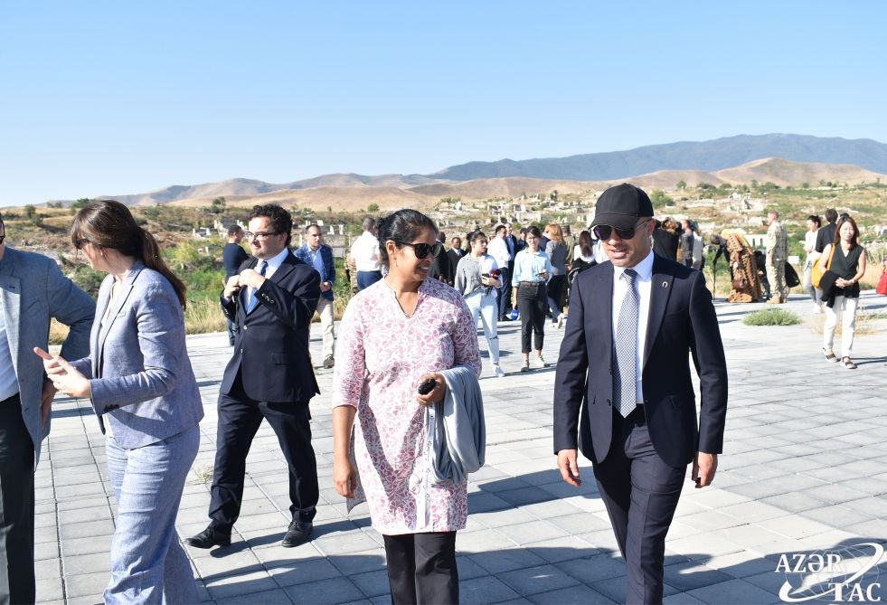Representatives of diplomatic corps accredited in Azerbaijan visit Fuzuli city - Gallery Image