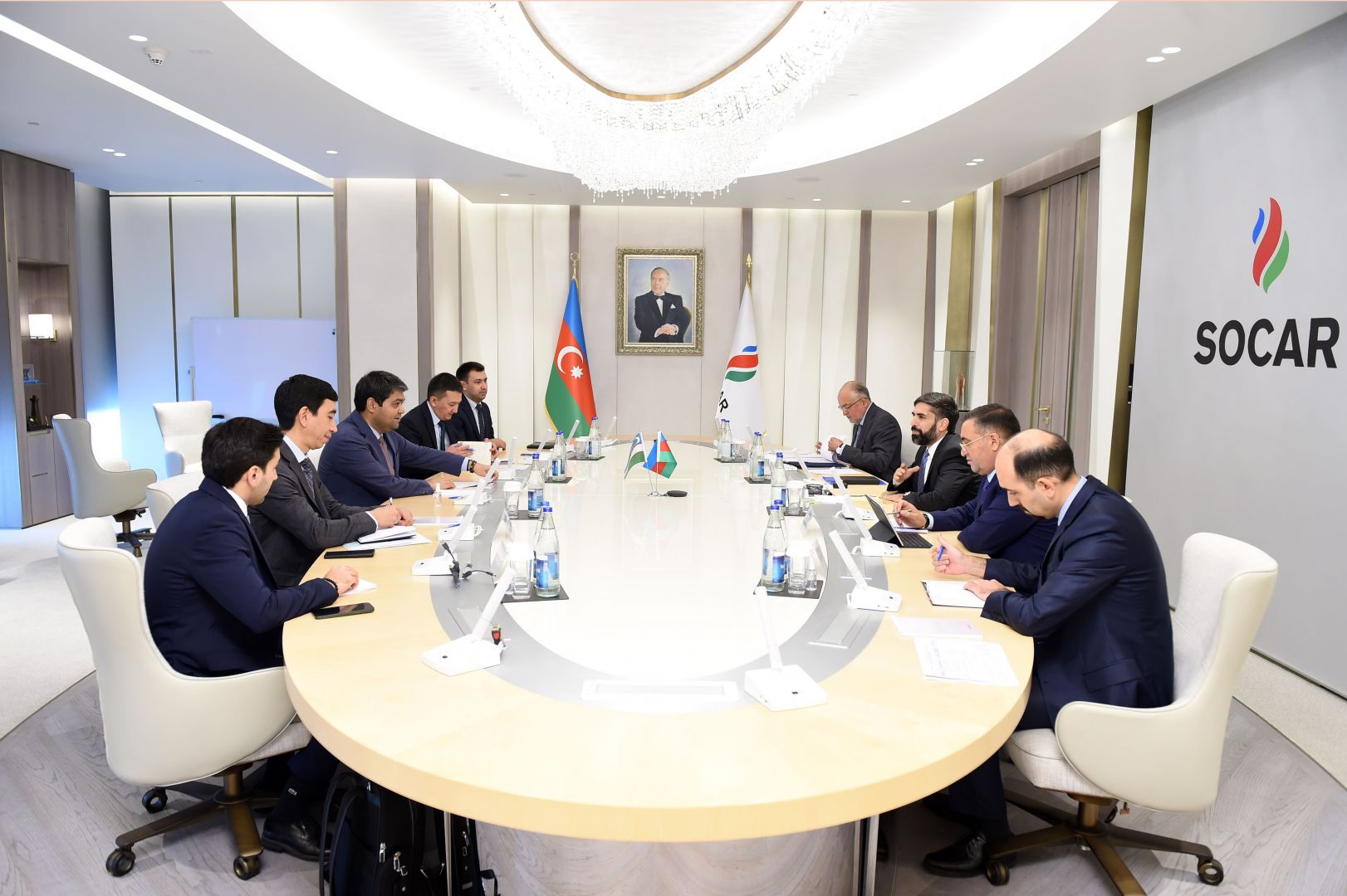 Azerbaijan, Uzbekistan eye cooperation opportunities in oil, gas sectors [PHOTO]