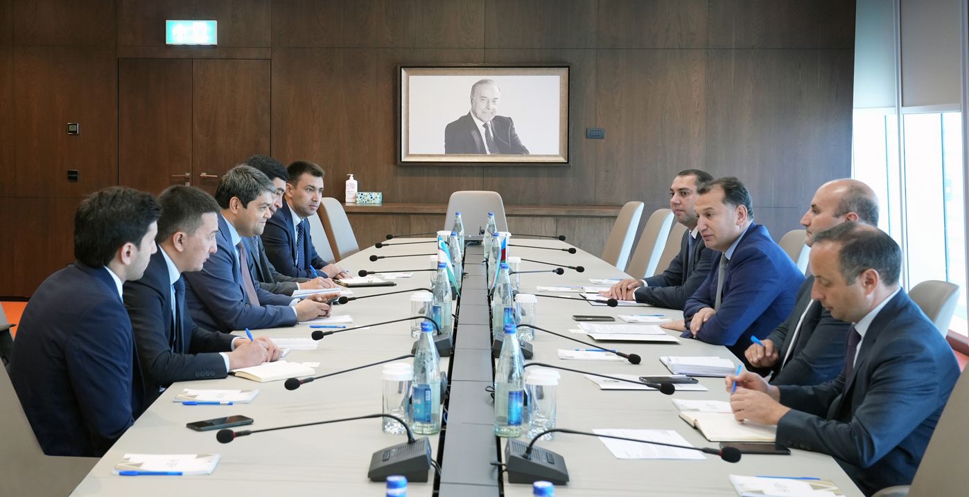 Azerbaijan, Uzbekistan mull boosting trade turnover, joint exports to third countries