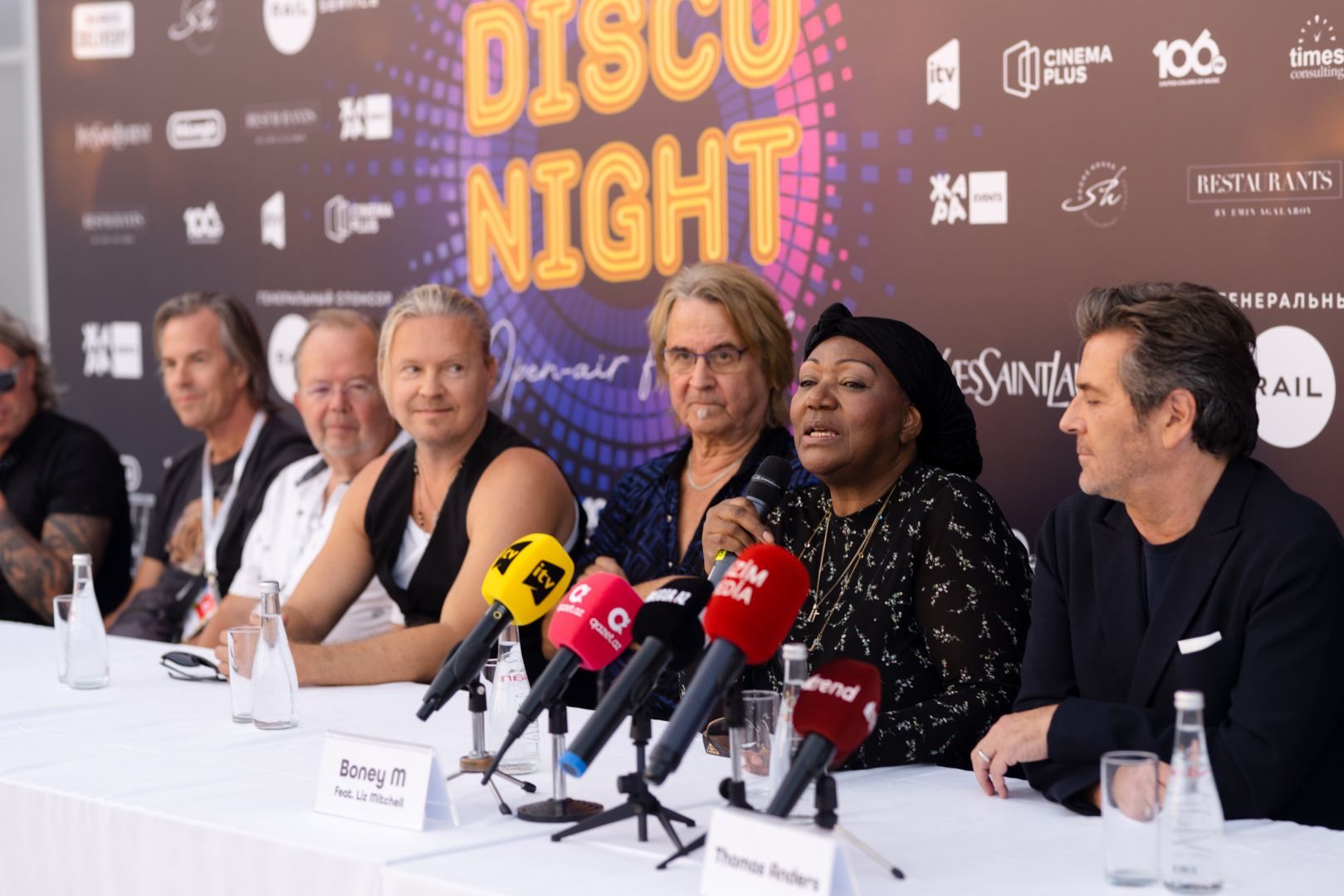 Biggest disco stars of '80s gather on Caspian shore [PHOTO] - Gallery Image