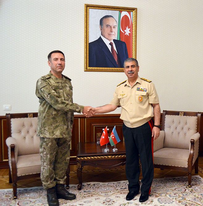 Defense chief receives Turkish contingent head of joint monitoring center in Karabakh [PHOTO]