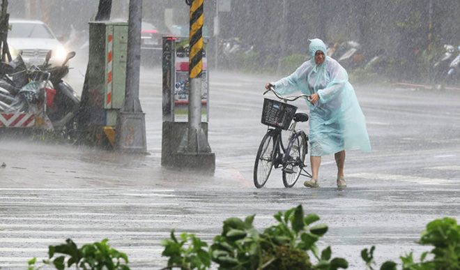 China launches emergency response as Typhoon Muifa approaches