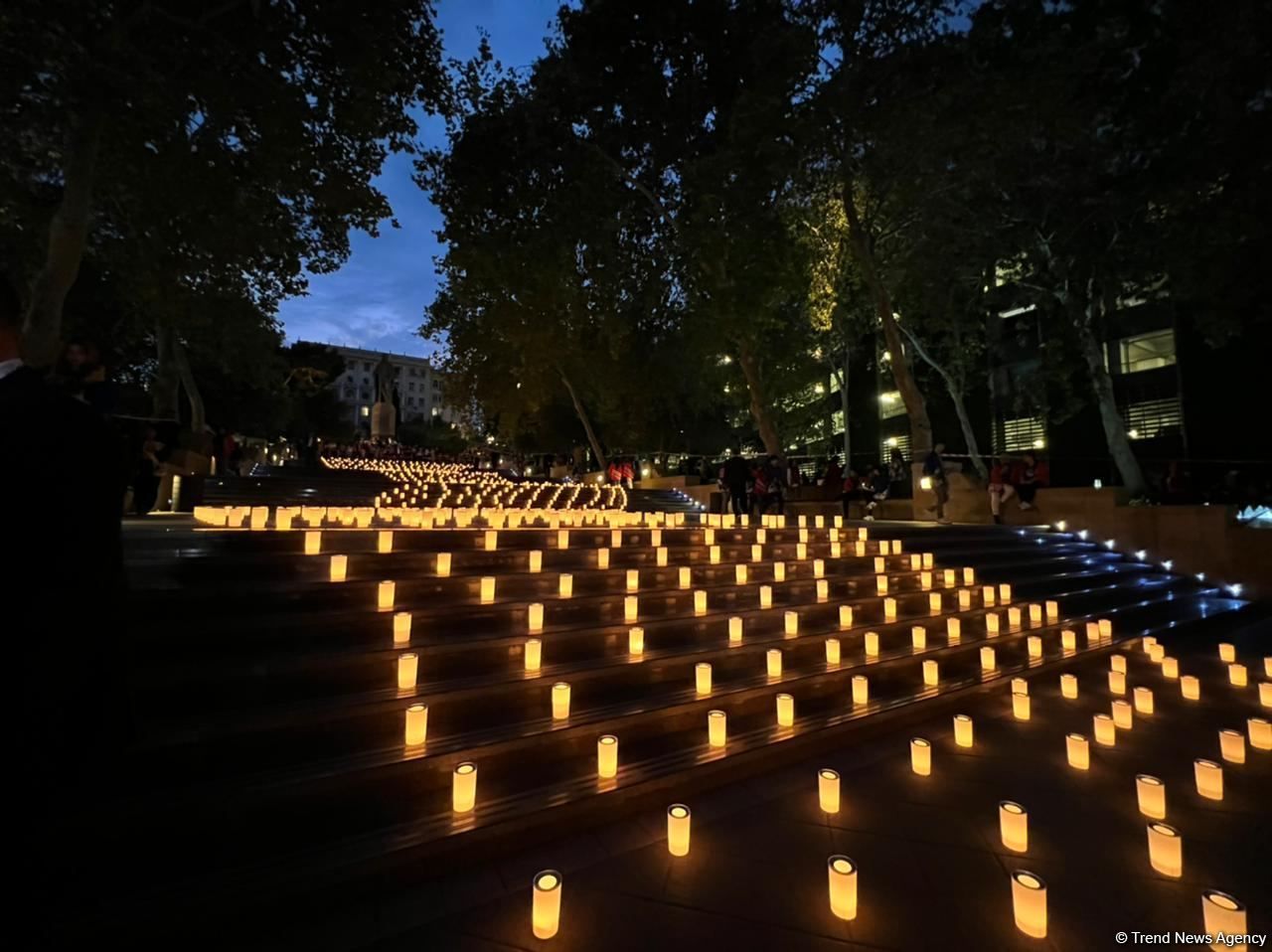 Thousands of candles illuminate downtown Baku to cherish friendly ties with Japan [PHOTO] - Gallery Image
