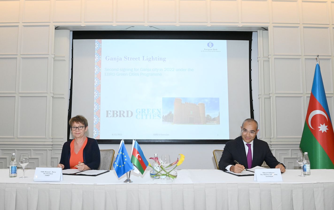Azerbaijan, EBRD sign various cooperation documents [PHOTO]