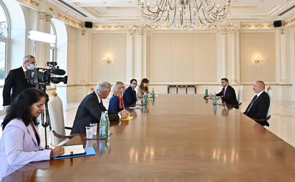 Azerbaijani President receives World Bank's regional vice president for Europe & Central Asia [UPDATE]
