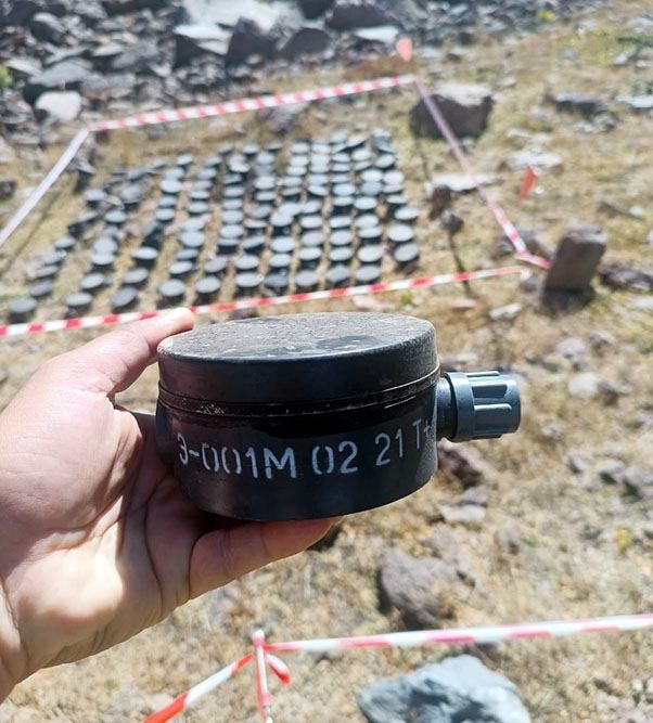 Army’s sapper units defuse 122 Armenian-planted mines in liberated Lachin on border [PHOTO] - Gallery Image