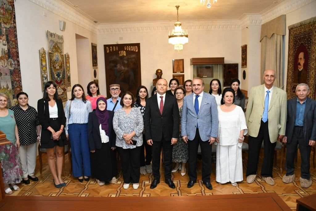 Culture Ministry delegation visits cultural institutions in Baku [PHOTO] - Gallery Image