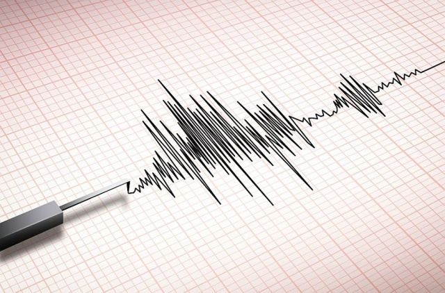 Magnitude 7.5 earthquake strikes off La Placita de Morelos, Mexico