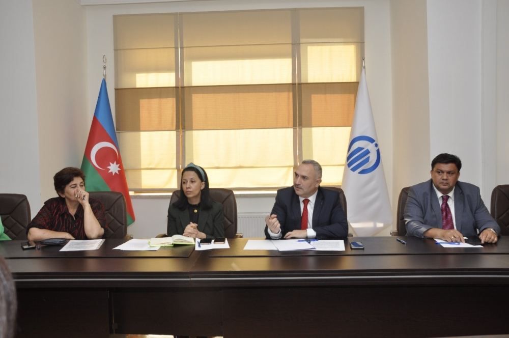 Azerbaijani NGOs discuss country's peace efforts [PHOTO]