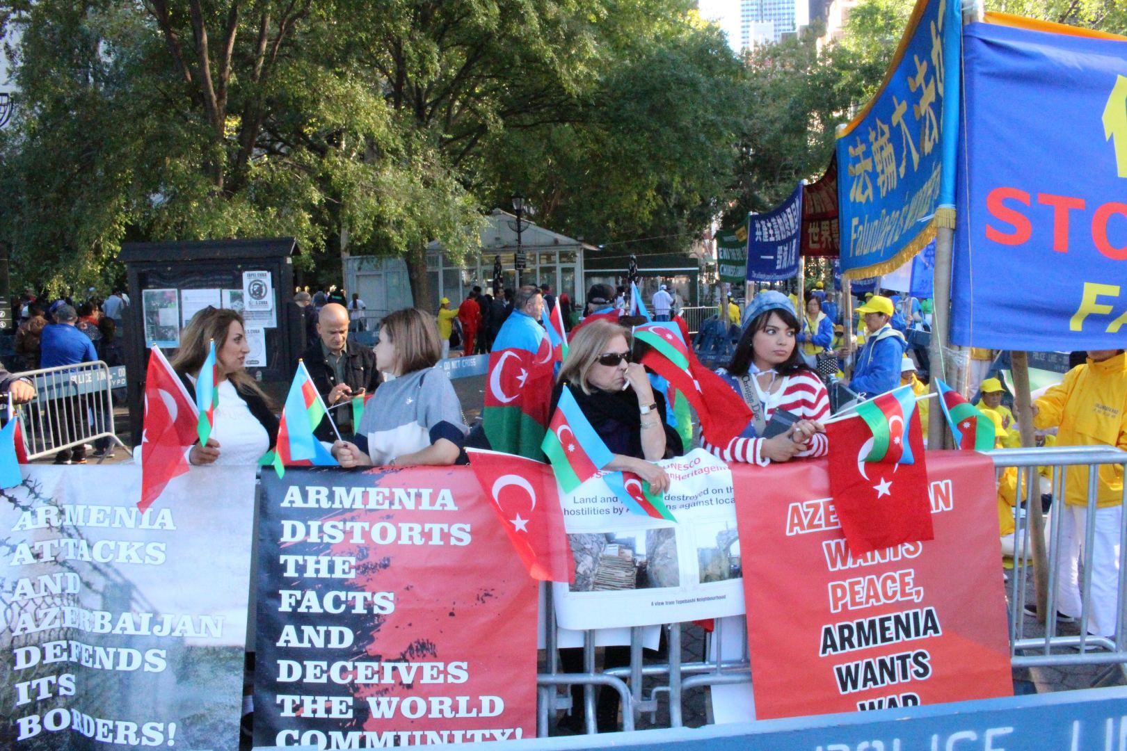 Azerbaijani community protests against Armenian provocations in front of UN headquarters [PHOTO] - Gallery Image