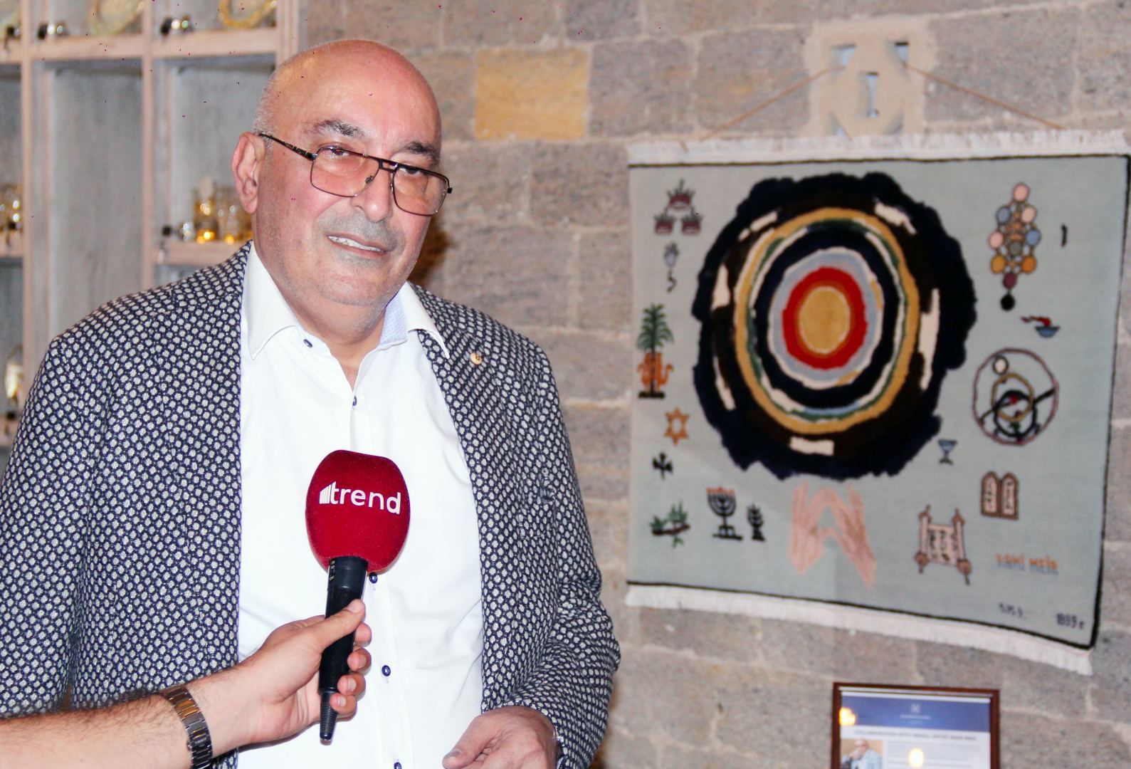 Israeli artist Rami Meir: Azerkhalcha's projects depict not only art but also Azerbaijan's historical tolerance - INTERVIEW [PHOTO] - Gallery Image