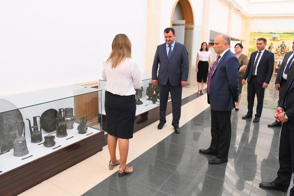 Culture minister visits cultural institutions in Aghdash [PHOTO] - Gallery Image